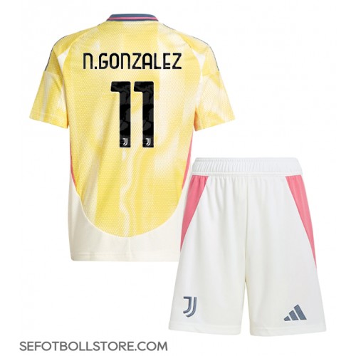 Juventus Nicolas Gonzalez #11 Replika babykläder Bortaställ Barn 2024-25 Kortärmad (+ korta byxor)